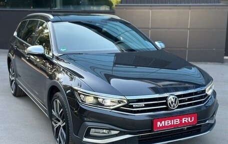 Volkswagen Passat B8 рестайлинг, 2020 год, 3 800 000 рублей, 1 фотография