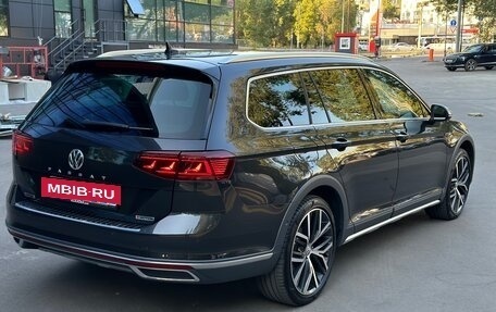 Volkswagen Passat B8 рестайлинг, 2020 год, 3 800 000 рублей, 4 фотография