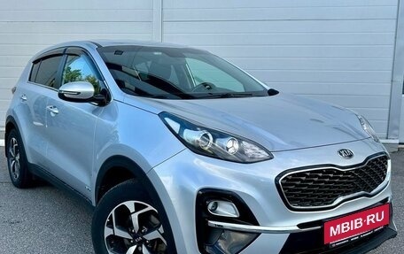 KIA Sportage IV рестайлинг, 2018 год, 2 299 000 рублей, 3 фотография