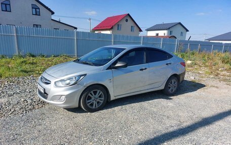 Hyundai Solaris II рестайлинг, 2013 год, 480 000 рублей, 1 фотография