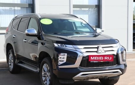 Mitsubishi Pajero Sport III рестайлинг, 2021 год, 3 999 000 рублей, 3 фотография