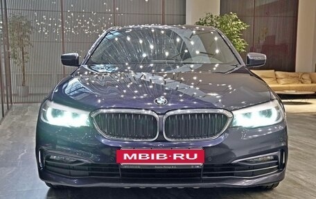 BMW 5 серия, 2019 год, 3 930 000 рублей, 3 фотография