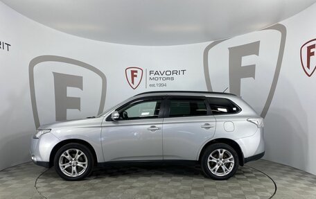 Mitsubishi Outlander III рестайлинг 3, 2012 год, 1 300 000 рублей, 5 фотография