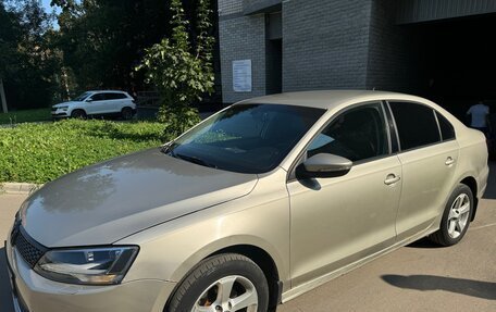 Volkswagen Jetta VI, 2012 год, 890 000 рублей, 2 фотография