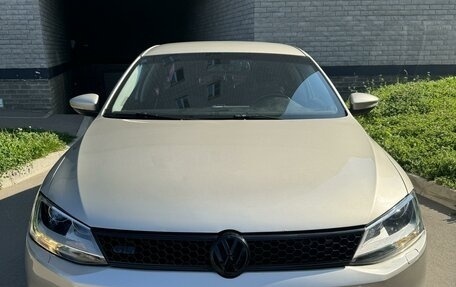 Volkswagen Jetta VI, 2012 год, 890 000 рублей, 8 фотография