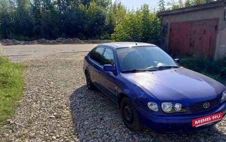 Toyota Corolla, 2001 год, 350 000 рублей, 3 фотография