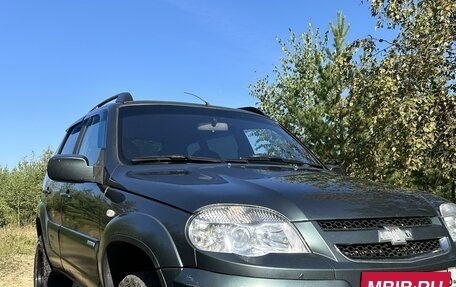 Chevrolet Niva I рестайлинг, 2011 год, 600 000 рублей, 3 фотография