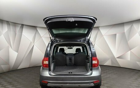 Skoda Yeti I рестайлинг, 2015 год, 1 079 000 рублей, 17 фотография