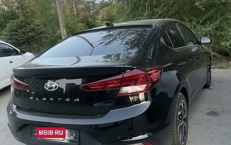 Hyundai Elantra VI рестайлинг, 2018 год, 1 830 000 рублей, 2 фотография