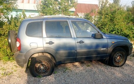 Chevrolet Niva I рестайлинг, 2009 год, 320 000 рублей, 1 фотография