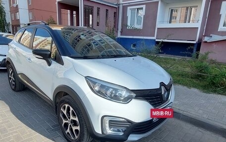 Renault Kaptur I рестайлинг, 2017 год, 1 600 000 рублей, 2 фотография