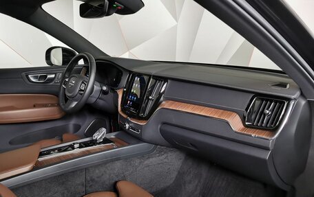 Volvo XC60 II, 2023 год, 6 999 000 рублей, 8 фотография