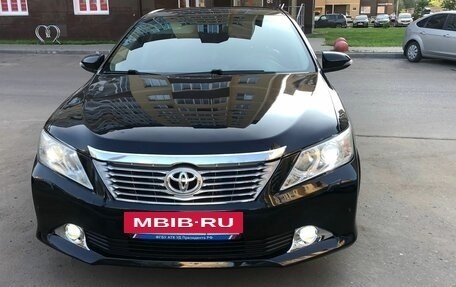 Toyota Camry, 2012 год, 1 340 000 рублей, 2 фотография