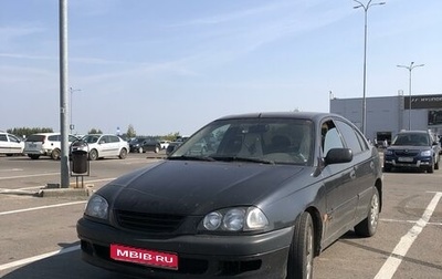 Toyota Avensis III рестайлинг, 1999 год, 280 000 рублей, 1 фотография