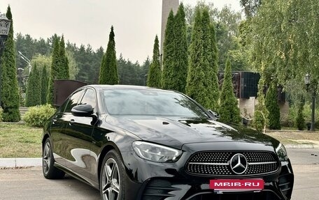 Mercedes-Benz E-Класс, 2020 год, 4 930 000 рублей, 2 фотография