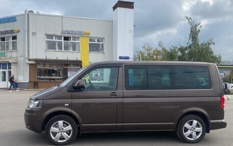 Volkswagen Multivan T5, 2012 год, 2 400 000 рублей, 6 фотография