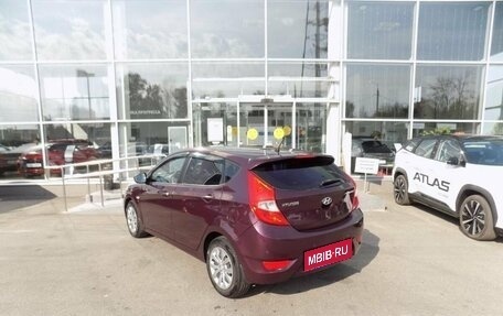 Hyundai Solaris II рестайлинг, 2013 год, 957 000 рублей, 7 фотография