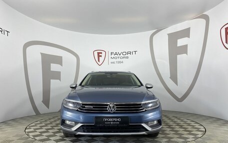 Volkswagen Passat B8 рестайлинг, 2016 год, 2 400 000 рублей, 2 фотография