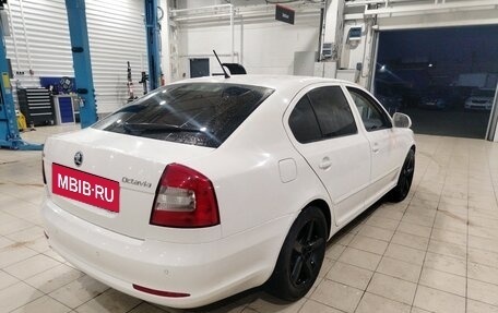 Skoda Octavia, 2012 год, 999 000 рублей, 3 фотография