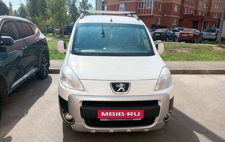 Peugeot Partner II рестайлинг 2, 2011 год, 750 000 рублей, 2 фотография