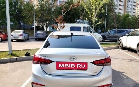 Hyundai Solaris II рестайлинг, 2018 год, 1 600 000 рублей, 3 фотография