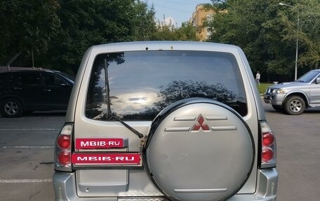 Mitsubishi Pajero III рестайлинг, 2001 год, 700 000 рублей, 2 фотография