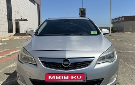 Opel Astra J, 2010 год, 750 000 рублей, 8 фотография