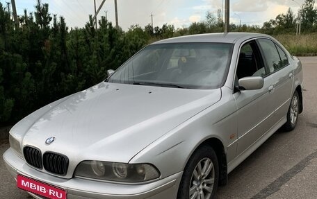 BMW 5 серия, 2000 год, 750 000 рублей, 1 фотография