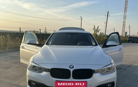 BMW 3 серия, 2018 год, 2 390 000 рублей, 1 фотография