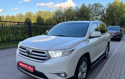 Toyota Highlander III, 2013 год, 2 790 000 рублей, 1 фотография