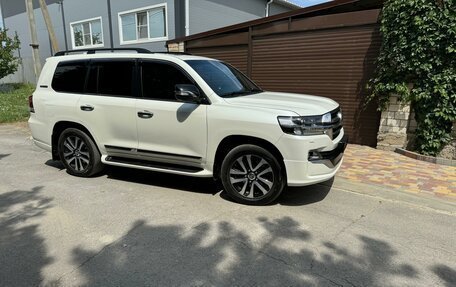 Toyota Land Cruiser 200, 2018 год, 8 200 000 рублей, 5 фотография