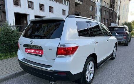 Toyota Highlander III, 2013 год, 2 790 000 рублей, 4 фотография