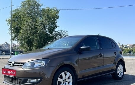 Volkswagen Polo VI (EU Market), 2011 год, 815 000 рублей, 2 фотография