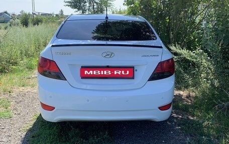 Hyundai Solaris II рестайлинг, 2014 год, 850 000 рублей, 4 фотография