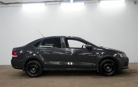 Volkswagen Polo VI (EU Market), 2011 год, 750 000 рублей, 4 фотография