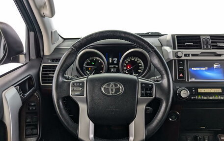 Toyota Land Cruiser Prado 150 рестайлинг 2, 2016 год, 3 950 000 рублей, 25 фотография