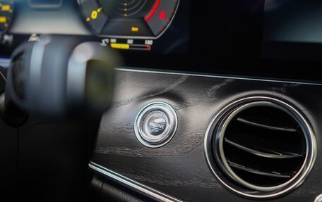 Mercedes-Benz E-Класс, 2019 год, 4 970 000 рублей, 29 фотография