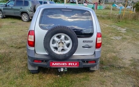 Chevrolet Niva I рестайлинг, 2004 год, 300 000 рублей, 3 фотография