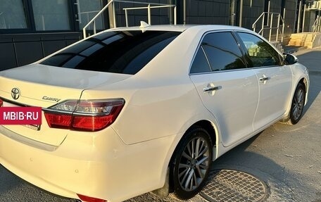 Toyota Camry, 2016 год, 2 400 000 рублей, 4 фотография