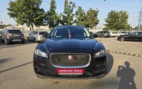 Jaguar F-Pace, 2016 год, 2 520 000 рублей, 3 фотография