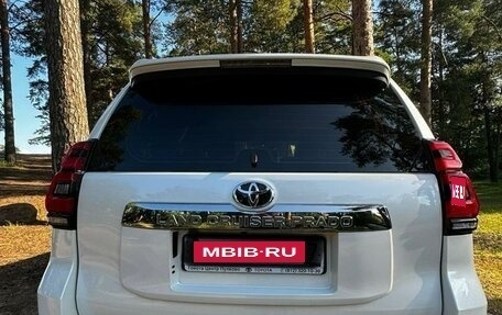 Toyota Land Cruiser Prado 150 рестайлинг 2, 2019 год, 6 300 000 рублей, 9 фотография