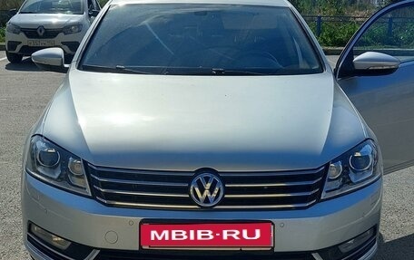 Volkswagen Passat B7, 2012 год, 950 000 рублей, 1 фотография