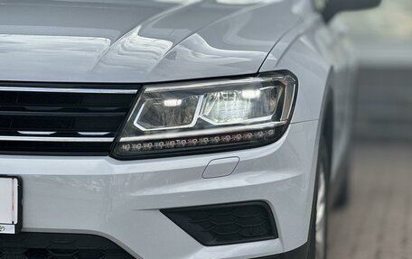 Volkswagen Tiguan II, 2020 год, 2 625 000 рублей, 3 фотография