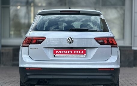 Volkswagen Tiguan II, 2020 год, 2 625 000 рублей, 10 фотография