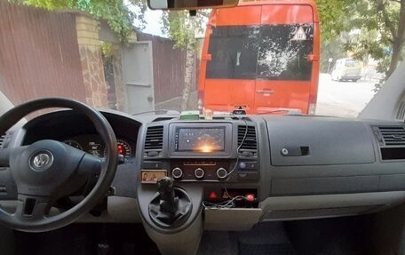 Volkswagen Caravelle T5, 2010 год, 2 000 000 рублей, 9 фотография