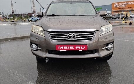 Toyota RAV4, 2011 год, 1 800 000 рублей, 2 фотография