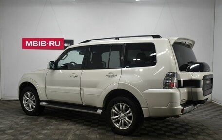 Mitsubishi Pajero IV, 2015 год, 2 830 000 рублей, 4 фотография