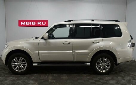 Mitsubishi Pajero IV, 2015 год, 2 830 000 рублей, 7 фотография