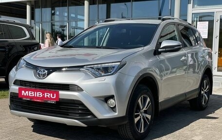 Toyota RAV4, 2018 год, 2 590 000 рублей, 2 фотография