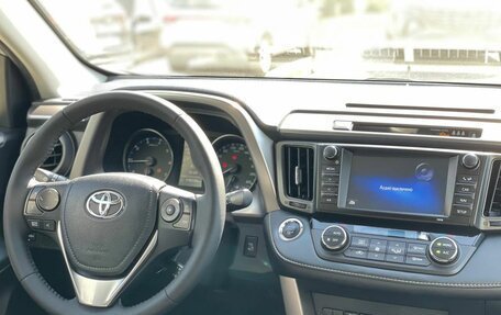 Toyota RAV4, 2018 год, 2 590 000 рублей, 28 фотография